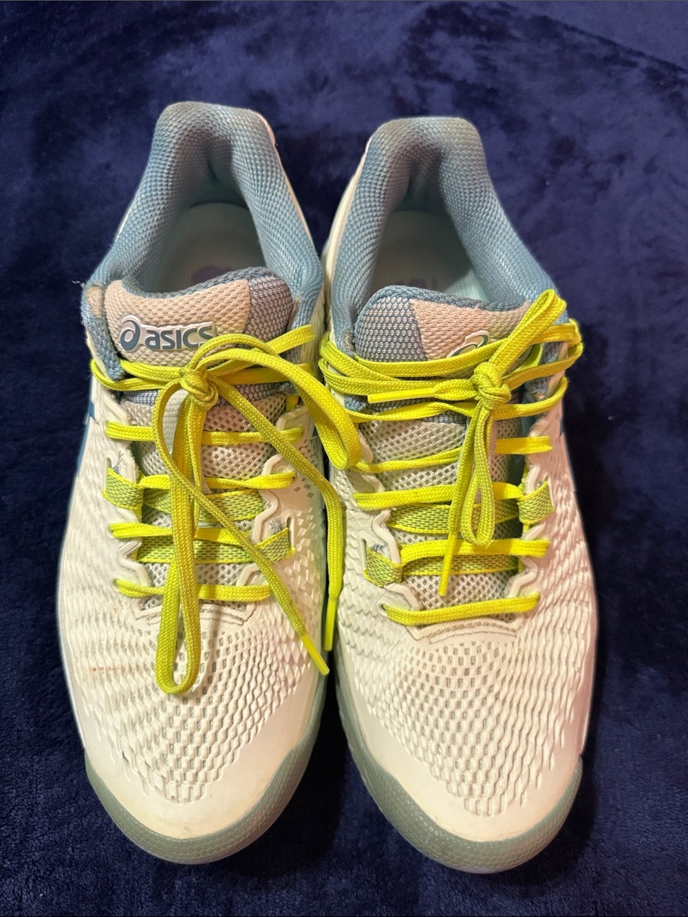 K-Swiss Women's Athletic Shoes with Lime /Light Blue Accents Women’s 7.5